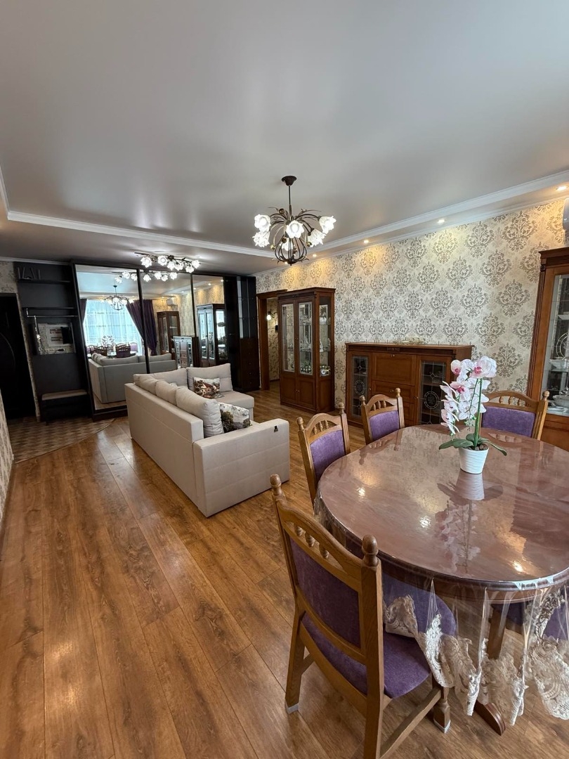 продажа трехкомнатной квартиры номер A-173671 в Киевском районе, фото номер 16